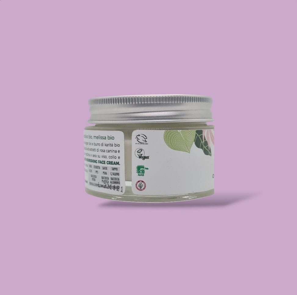 Crema viso idratante e nutriente