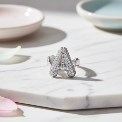 Anello color Argento con Iniziale in Acciaio Inox e Zirconi - Regolabile