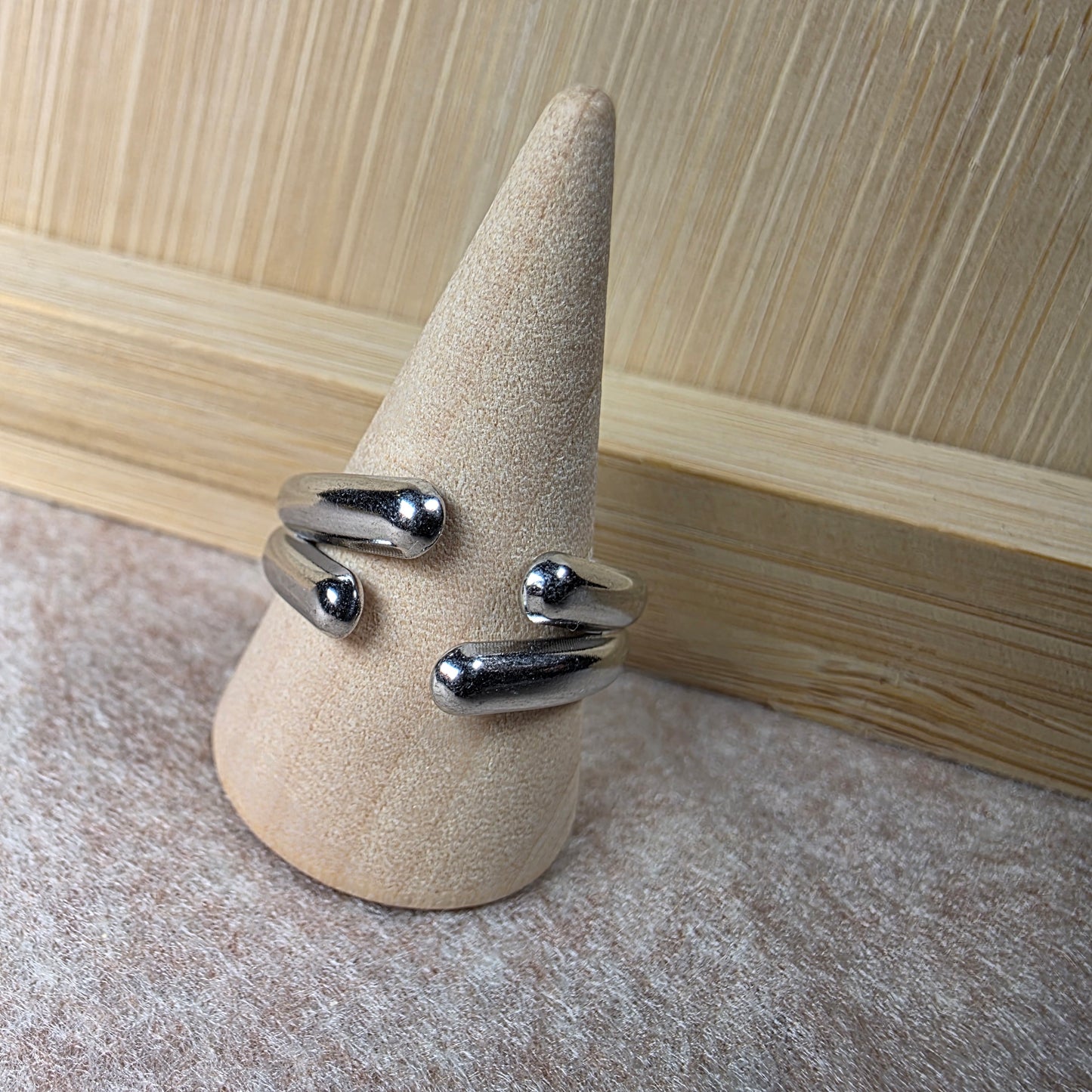 Anelli Ninfa - Eleganza Versatile e Raffinata