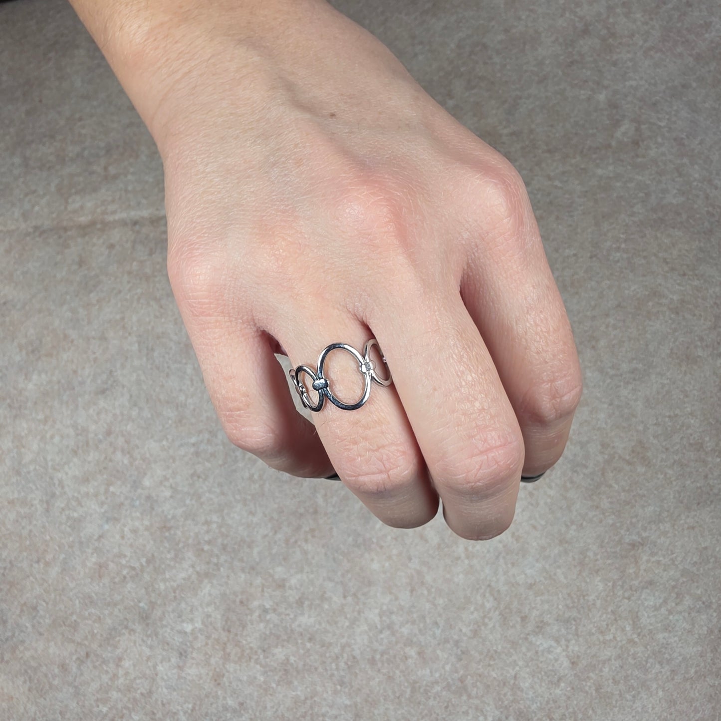 Anelli Ninfa - Eleganza Versatile e Raffinata