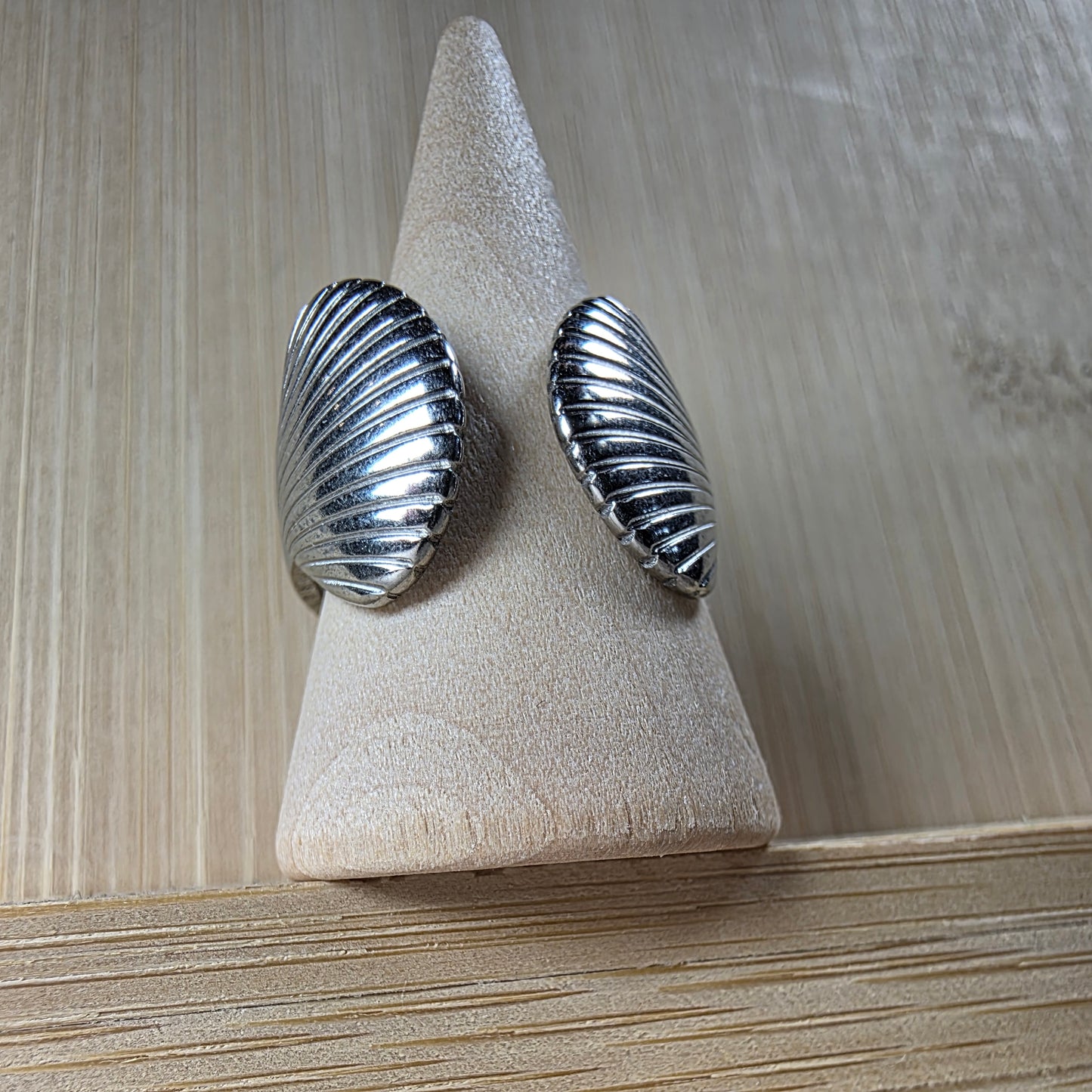 Anelli Ninfa - Eleganza Versatile e Raffinata