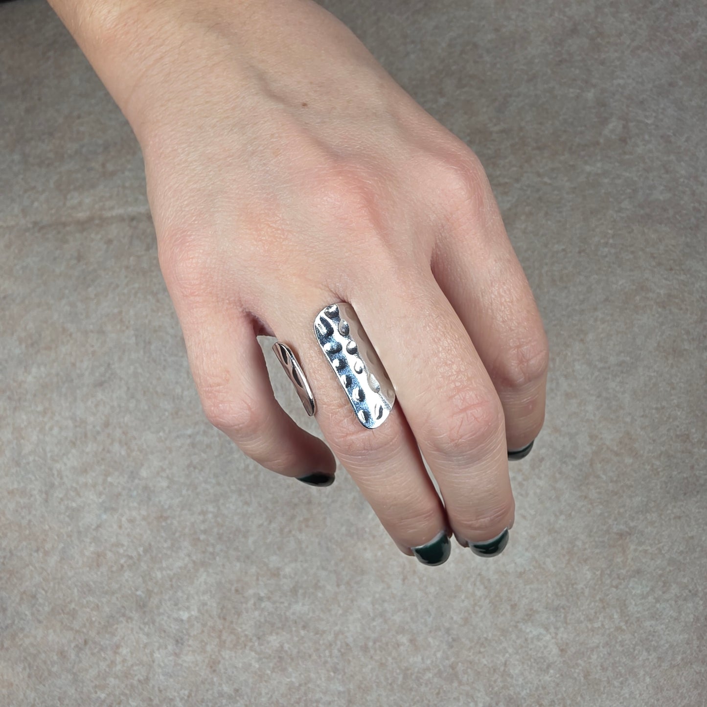 Anelli Ninfa - Eleganza Versatile e Raffinata